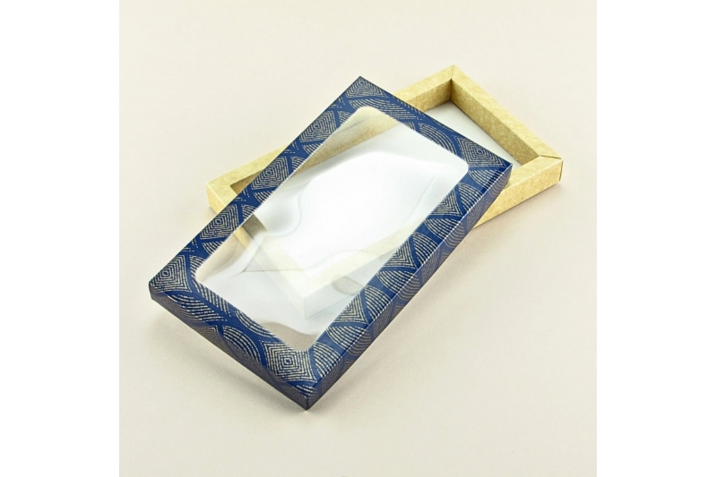 Коробка для шоколадки с окном 16*8 см 